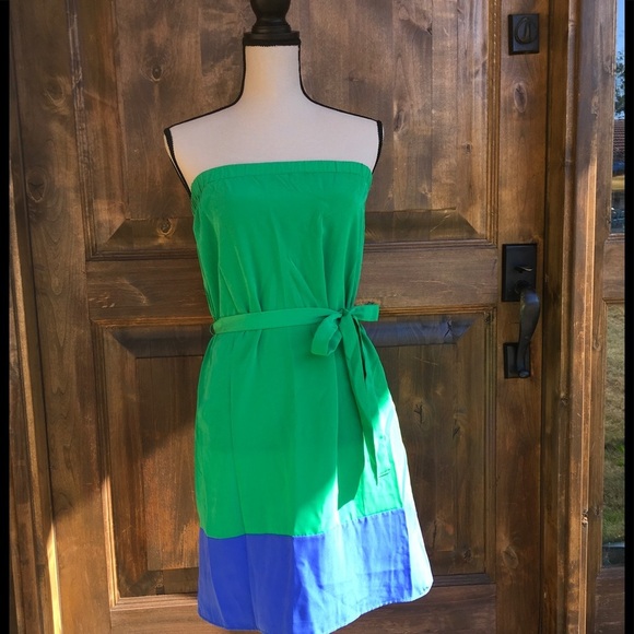 *New* small Color block strapless dress 🌷 - Picture 1 of 2